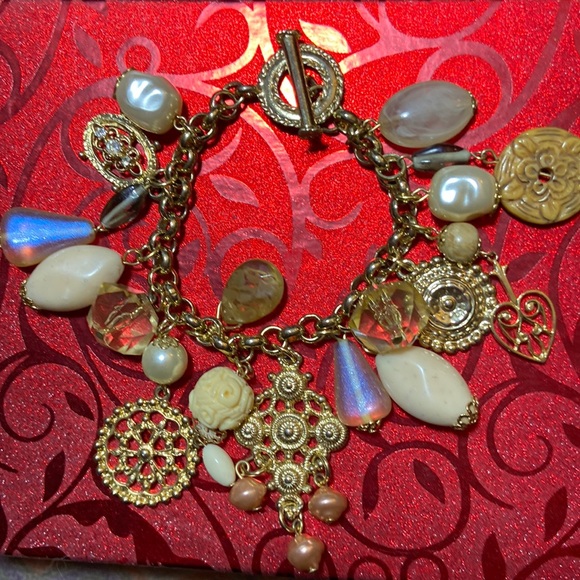 Fashion Goldtone Mix Faux Charm Stones & Beads Chain Bracelet 7.5” - Picture 2 of 7